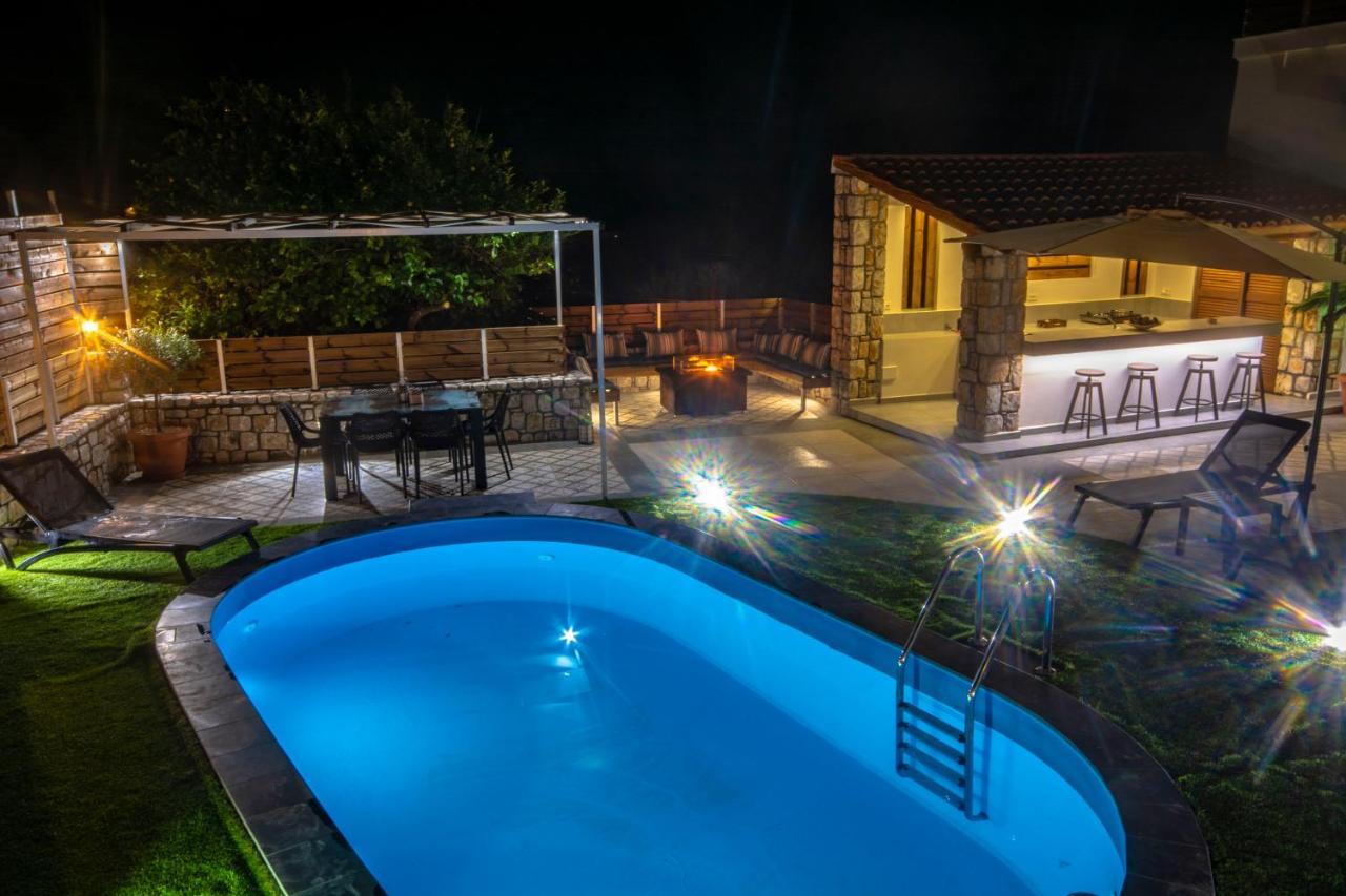 Casa Christina-Luxury Villa Kíssamos Exterior foto